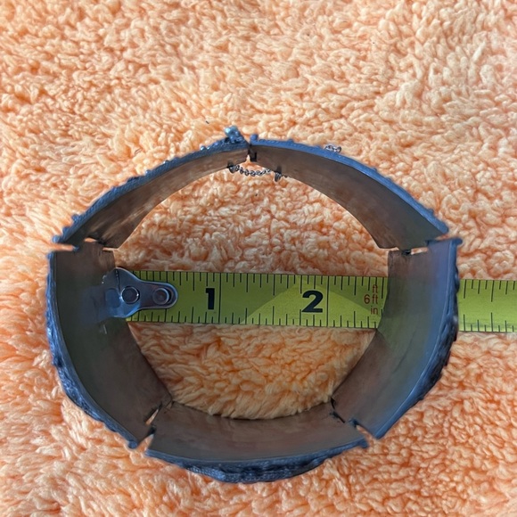 Wide Antique Chinese Export Cinnabar and Silver Filigree Bracelet - Picture 9 of 12